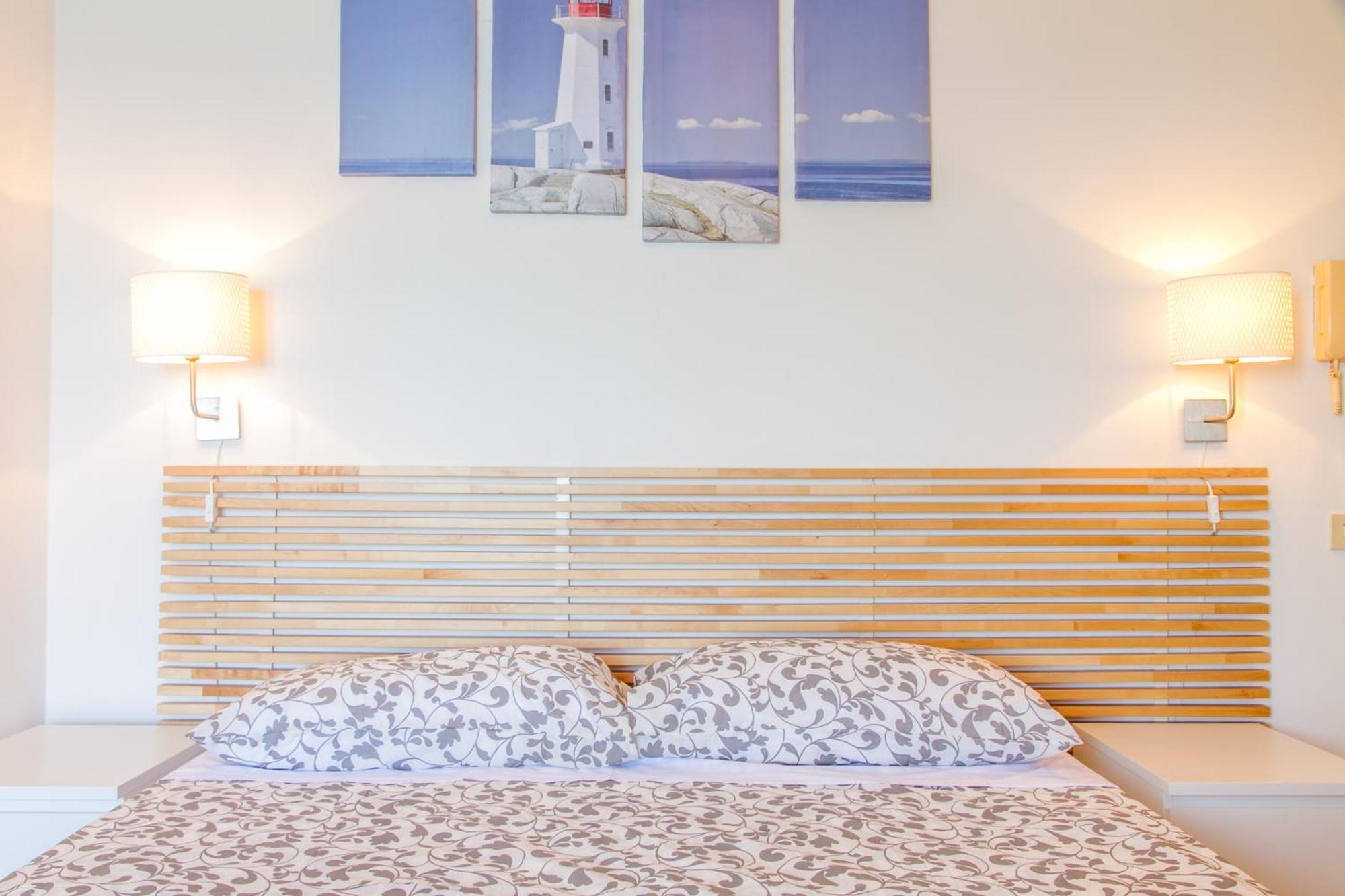 Ai Candelori Hotel Чефалу Екстериор снимка